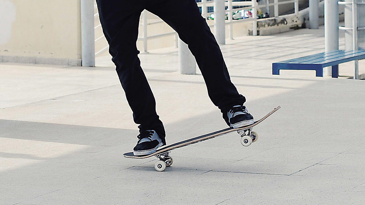 The Essential Role of Balance and Agility in Skateboarding – SK8 