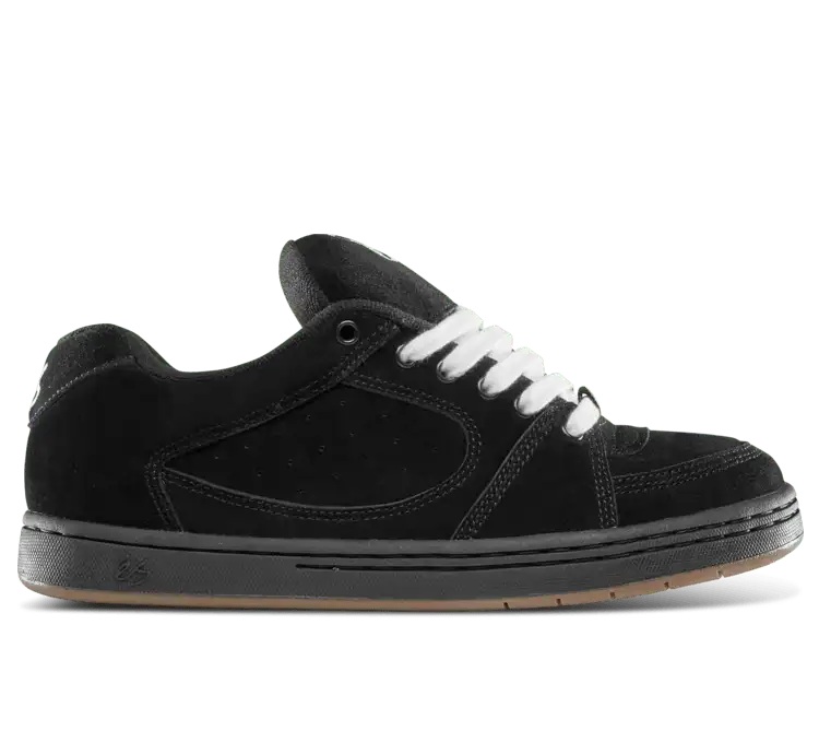 éS Accel skate shoes in black suede with white laces and classic 1995 silhouette.