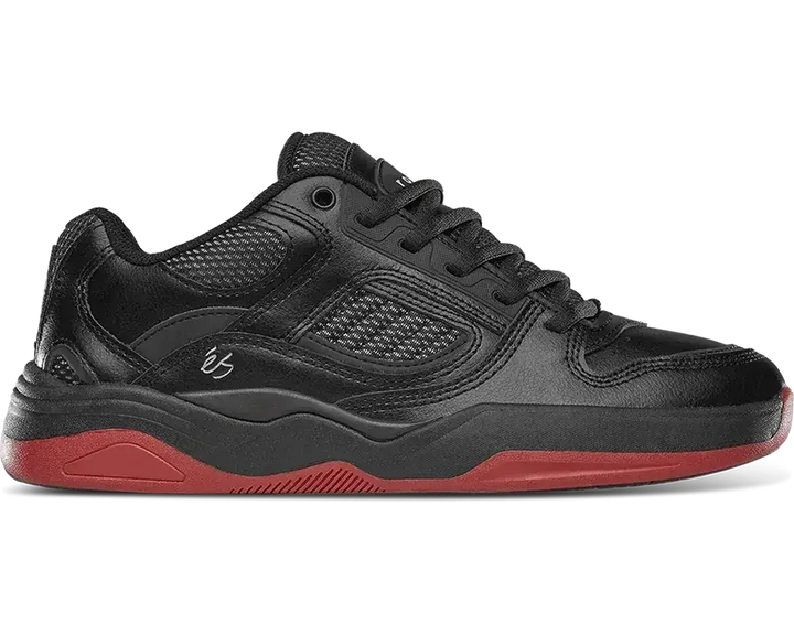 éS TJ Rogers black and red skate shoe side view