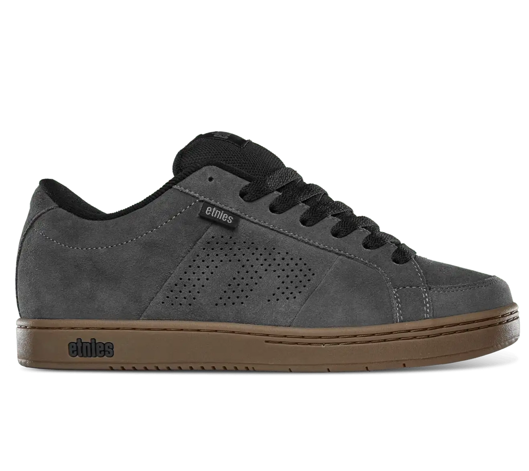 etnies Kingpin skate shoes in Carbon suede with gum rubber outsole.