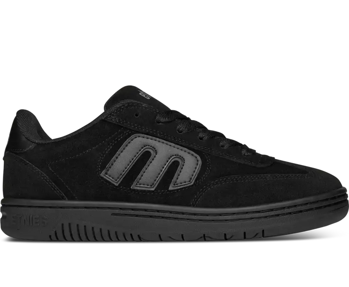 etnies Locut skate shoes in Black Raw with suede upper and classic 1993 design.