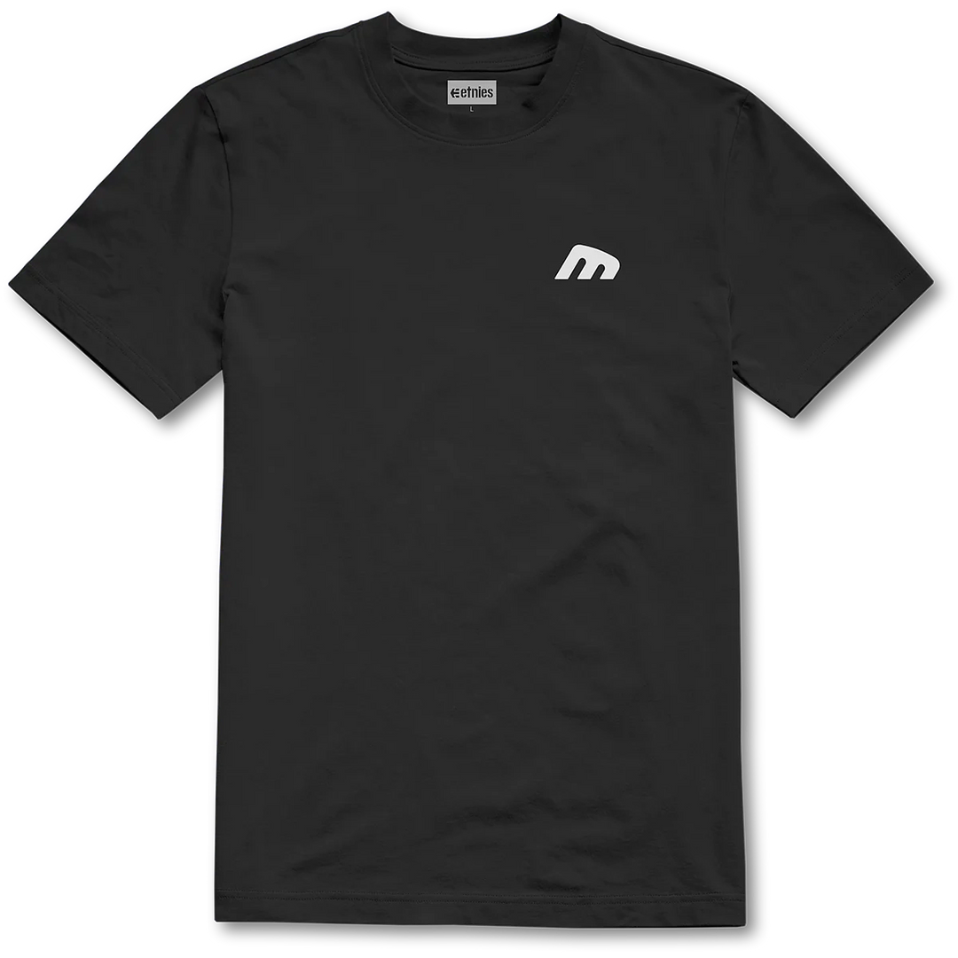 étnies Team Embroidery Tee black/white – minimalist embroidered skate tee in premium cotton.